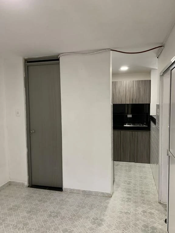 CARRERA 22 NO. 12B-18 APARTA-ESTUDIO PRIMER PISO BARRIO VILLA CAMPESTRE 