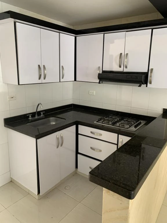 CALLE 28 NO. 5-23 PISO 1 BARRIO SIMON BOLIVAR 