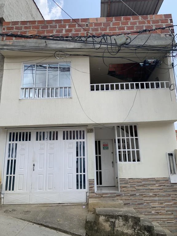 CALLE 28 NO. 5-23 PISO 1 BARRIO SIMON BOLIVAR 