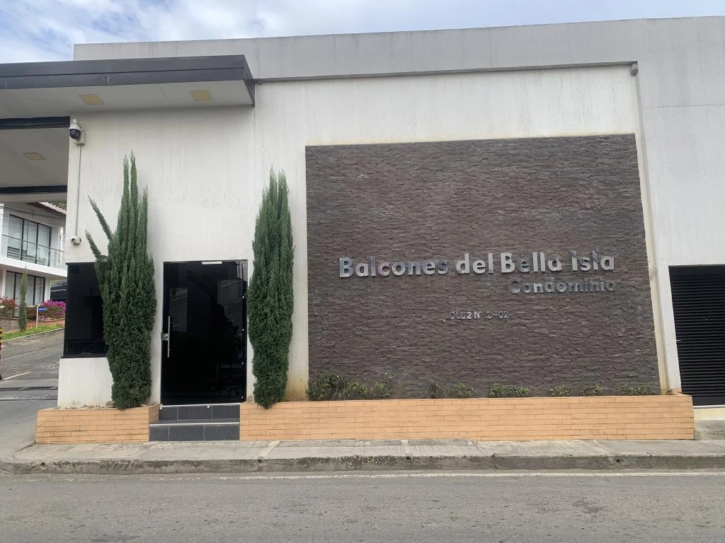 LOTE NO. 5 CONJUNTO RESIDENSIAL CERRADO CONDOMINIO BALCONES DEL BELLA ISLA 