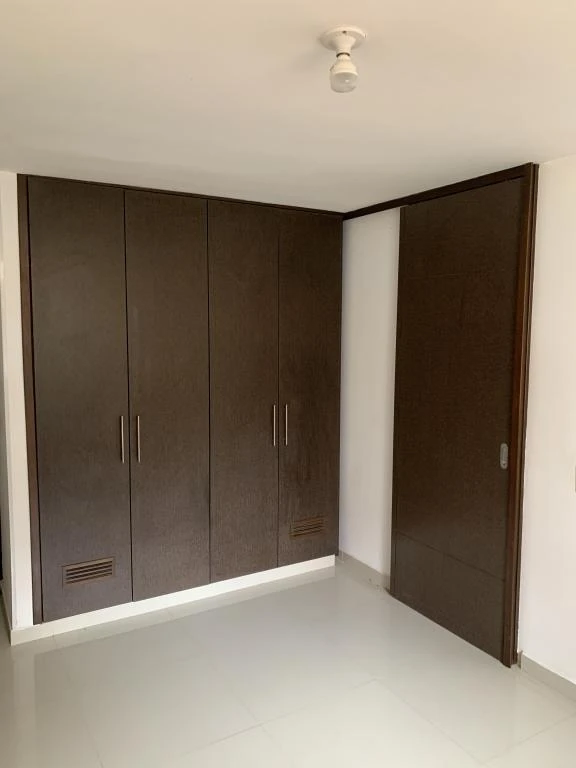 CARRERA 5 NO. 10-49 APARTA-ESTUDIO 201 TORRE F CONJUNTO ALTO DEL FONCE