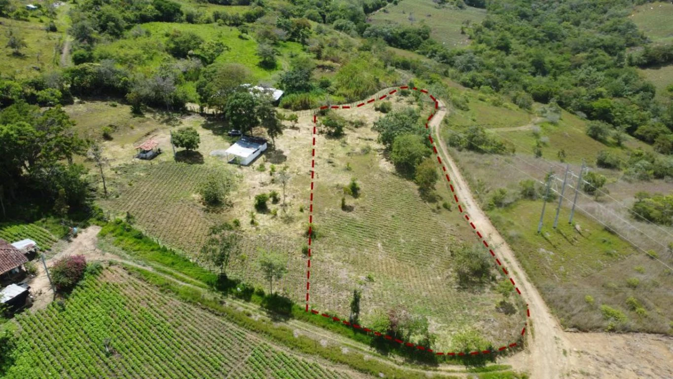 LOTE MUNAY VEREDA MACAREGUA MUNICIPIO CURITI