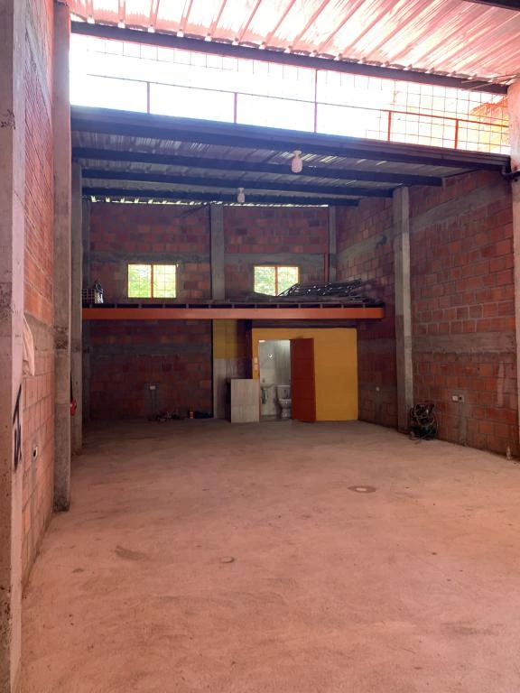 LOTE  NO. 37 TIERRERO LA FERIA