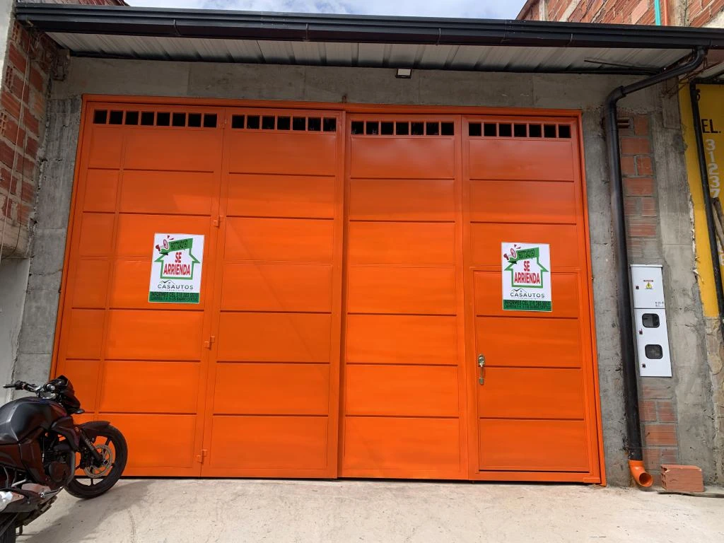 LOTE  NO. 37 TIERRERO LA FERIA