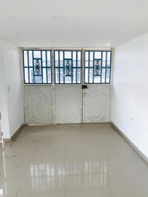 APARTAMENTO 101 EDIFICIO SANTA LAURA 22 BARRIO MIRADORES DEL BOSQUE 