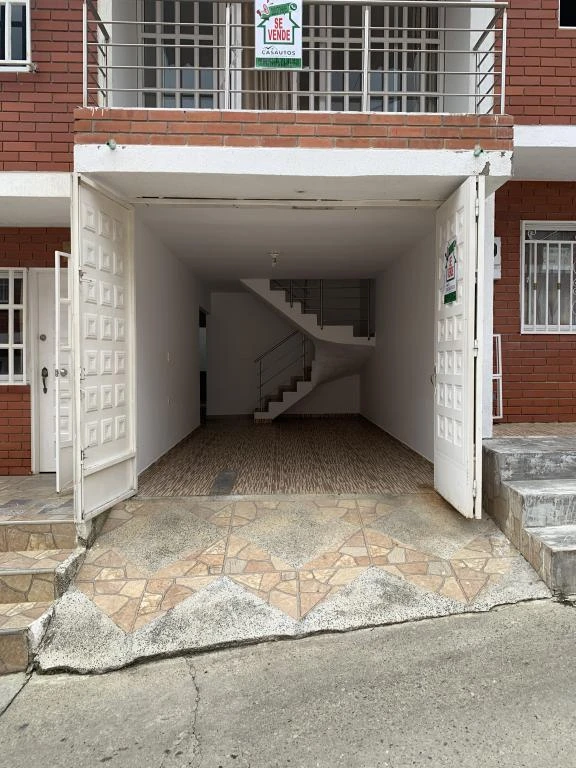 CASA NO. 29 BARRIO BELLA VISTA 