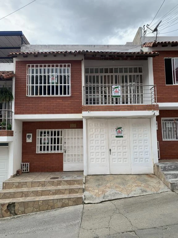 CASA NO. 29 BARRIO BELLA VISTA 