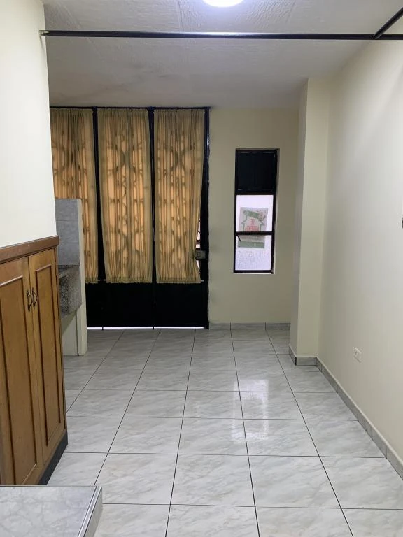 APARTA-ESTUDIO PISO 2 CARRERA 11 NO. 11-65 BARRIO CENTRO 