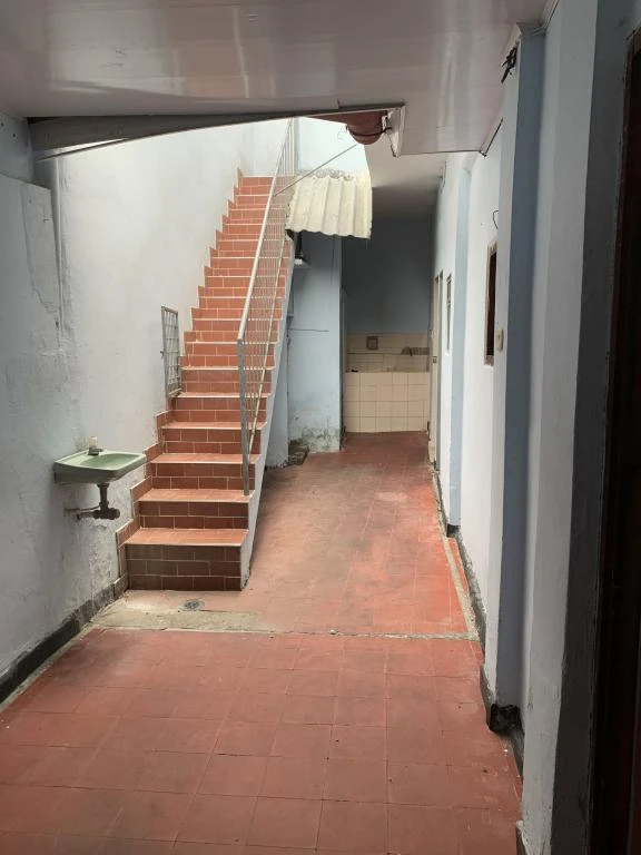 CALLE 19 NO. 8-12 CASA BARRIO EL VERGEL 