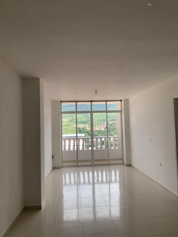 CARRERA 6 NO. 9A-40 APARTAMENTO PISO 3 BARRIO SAN JUAN DE DIOS 