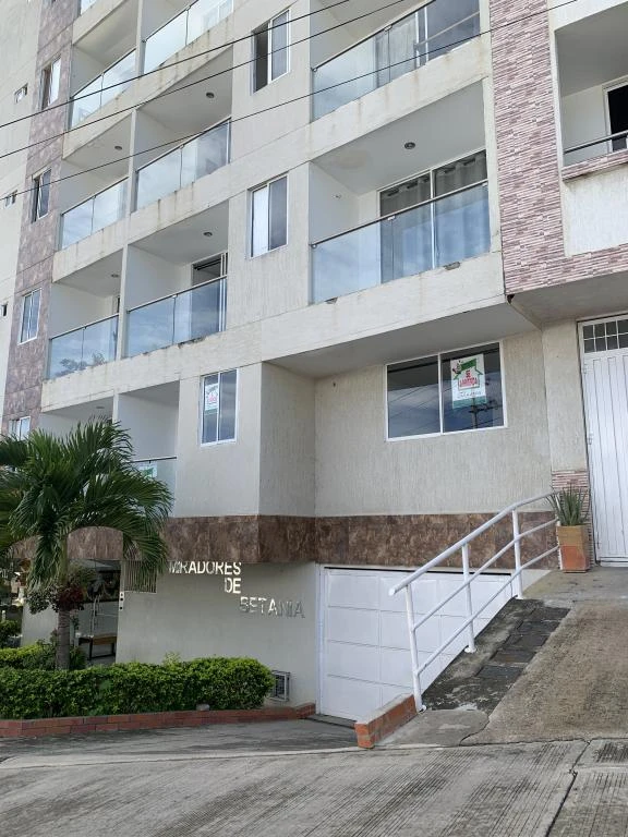CALLE 23 NO. 17B-07 APARTAMENTO 202 EDIFICIO MIRADORES DE BETANIA BARRIO BETANIA 
