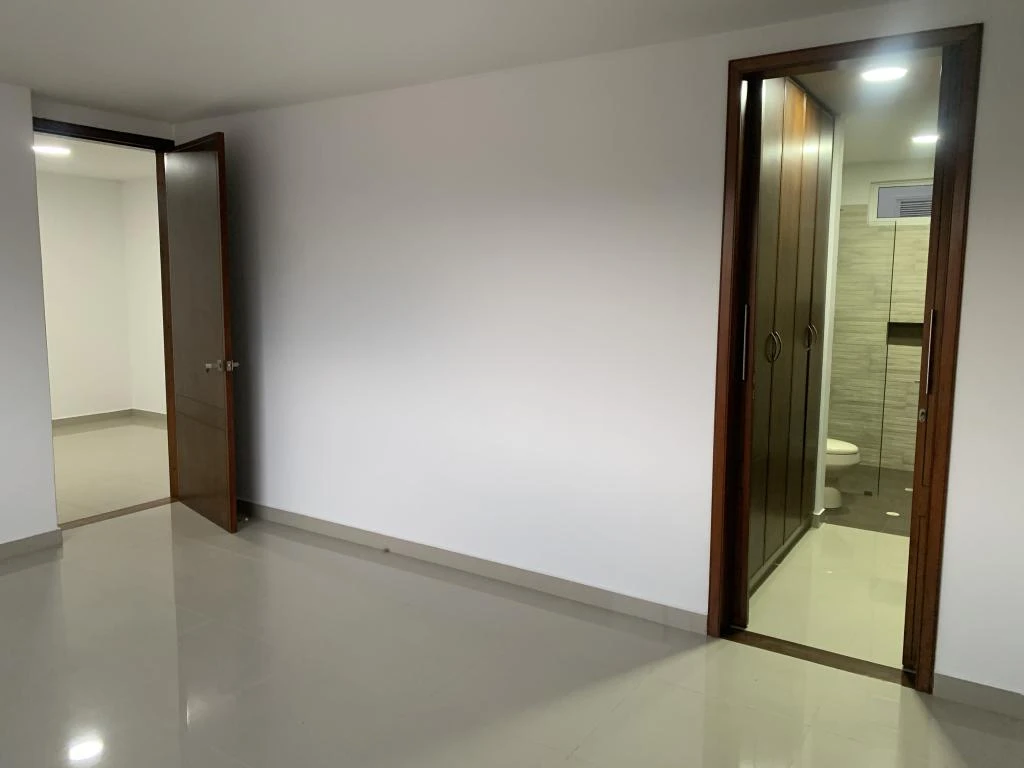 CALLE 10 NO. 9-48 APARTAMENTO 302 EDIFICIO ALICIA B. CENTRO