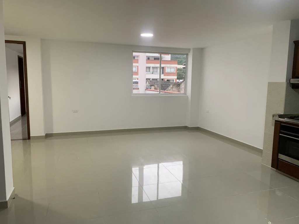 CALLE 10 NO. 9-48 APARTAMENTO 302 EDIFICIO ALICIA B. CENTRO