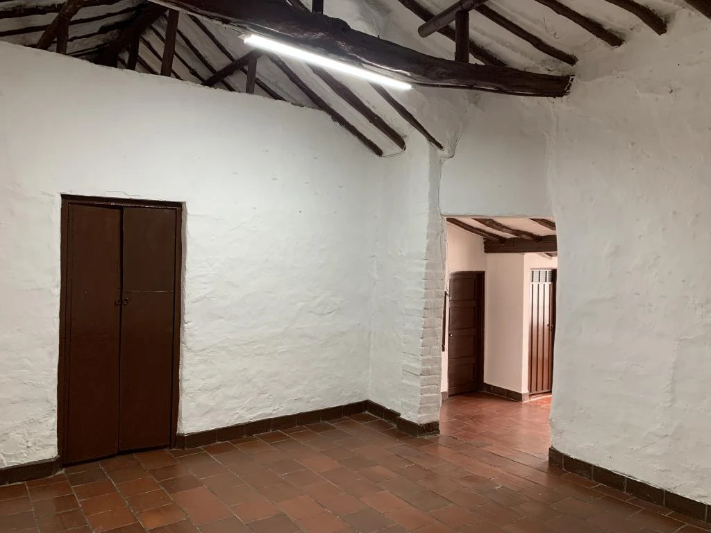 CARRERA 9 NO. 7-25 CASA BARRIO MARIA AUXILIADORA