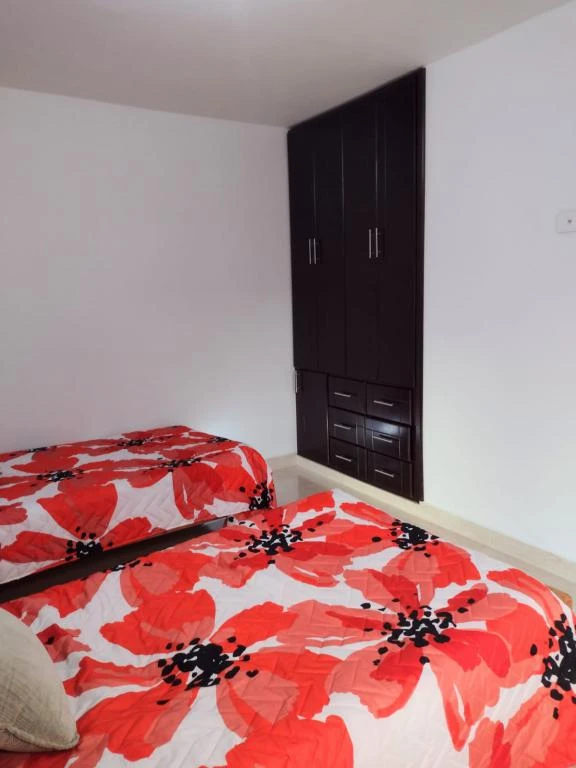 APARTAMENTO 401 EDIFICIO SALAZAR BARRIO BELLA ISLA