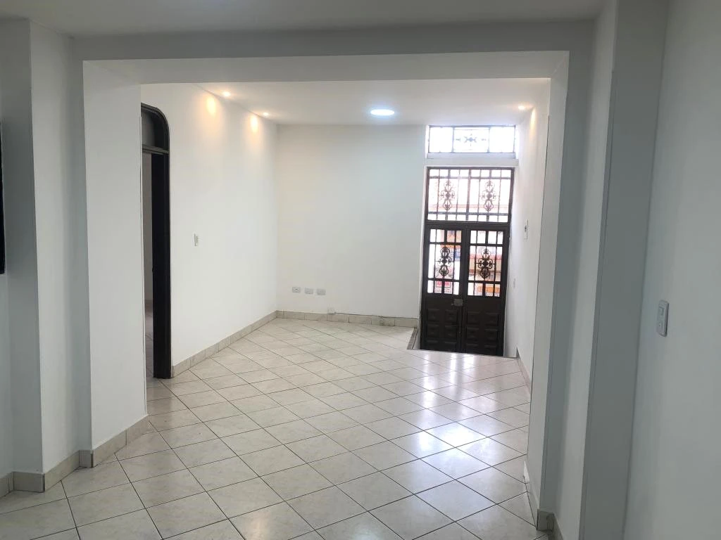 CASA CALLE 9 NO. 7-109 BARRIO MARIA AUXILIADORA 