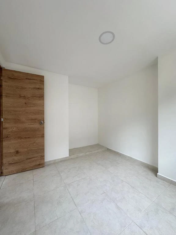 APARTA- ESTUDIO PISO 2 EDIFICIO JOB BARRIO PLAYA REAL 2 