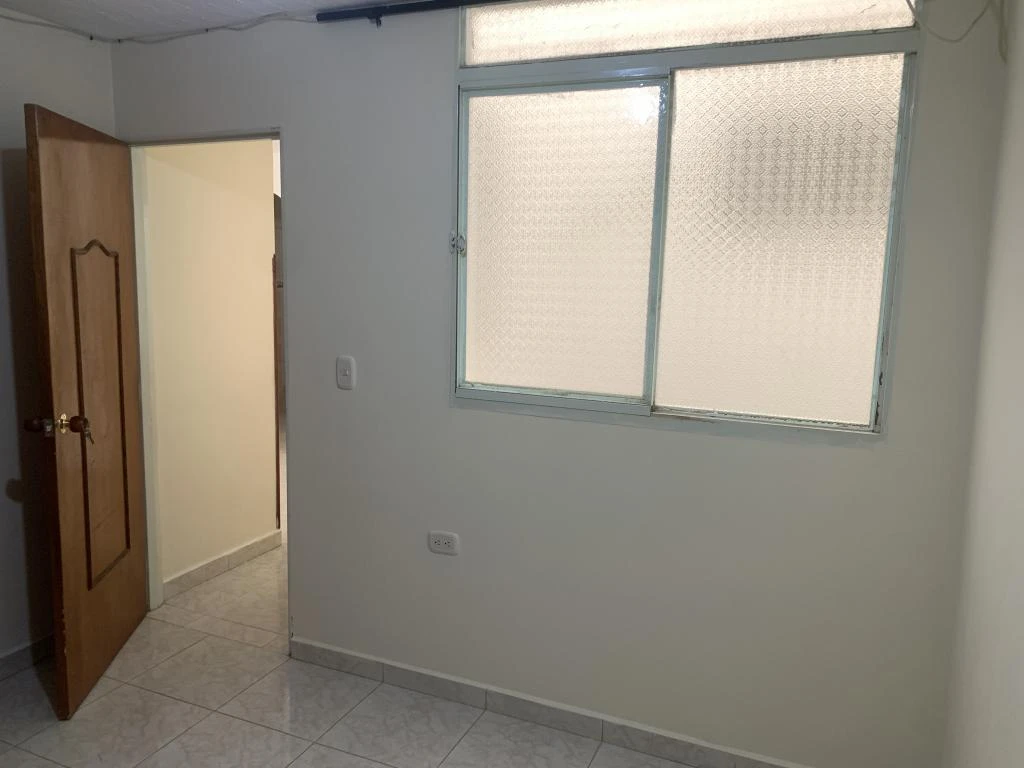CALLE 3 SUR NO. 12-50 APARTAMENTO 201 BARRIO LA FLORESTA 