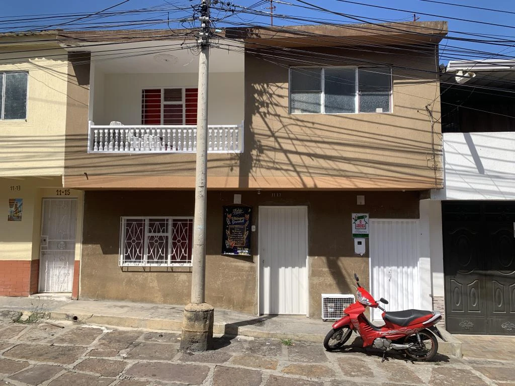 CARRERA 7 NO. 11-19 APARTAMENTO SOTANO BARRIO CENTRO