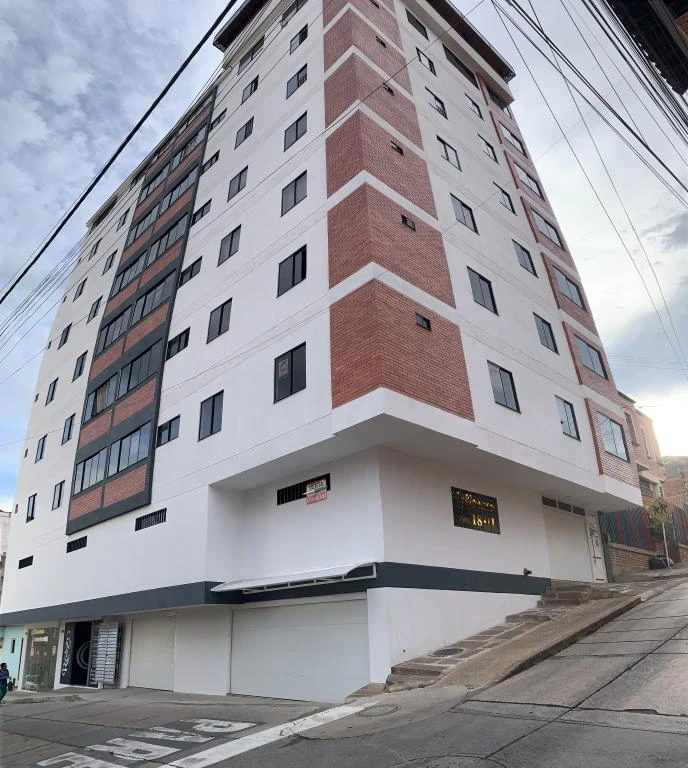 CARRERA 9 NO. 18-11 APARTAMENTO 201 EDIFICIO MONACO BARRIO EL VERGEL