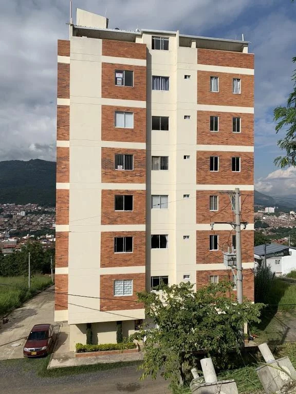 CARRERA 1 NO. 20-08 APARTA-ESTUDIO 703 TORRE TAMACARA BARRIO CERROS DEL MORAL