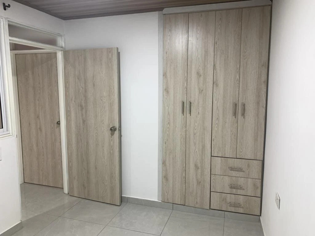 CALLE 23 NO. 4A-48 APARTAMENTO 301 BARRIO VILLAS DEL FONCE