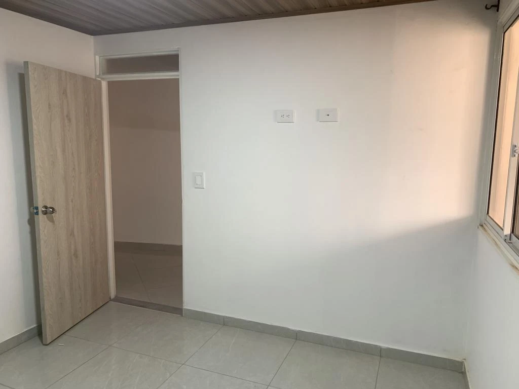 CALLE 23 NO. 4A-48 APARTAMENTO 302 BARRIO VILLAS DEL FONCE