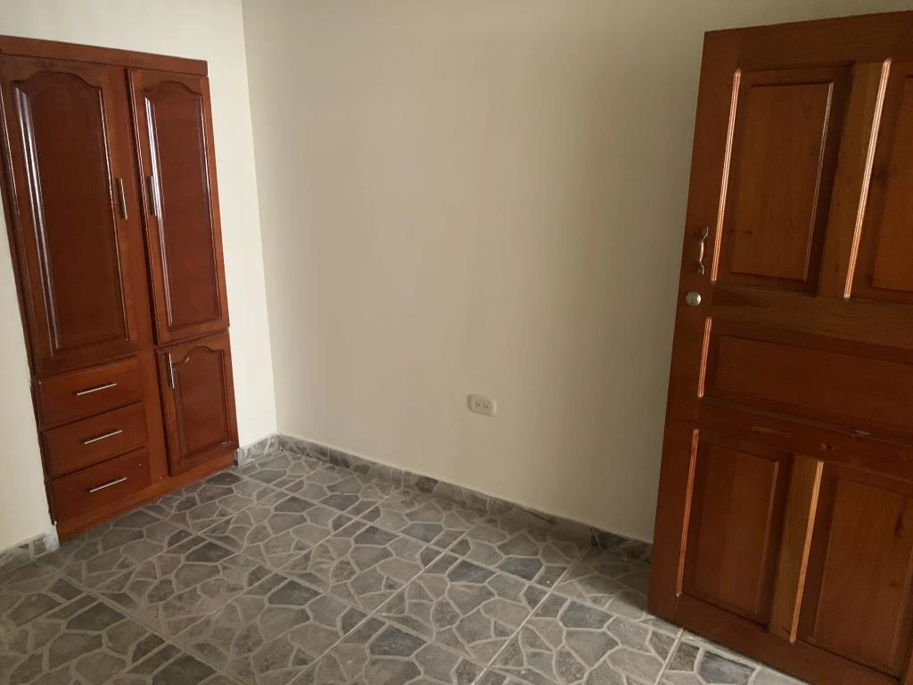 APARTAMENTO 101 EDIFICIO MURILLO BARRIO PLAVO VI