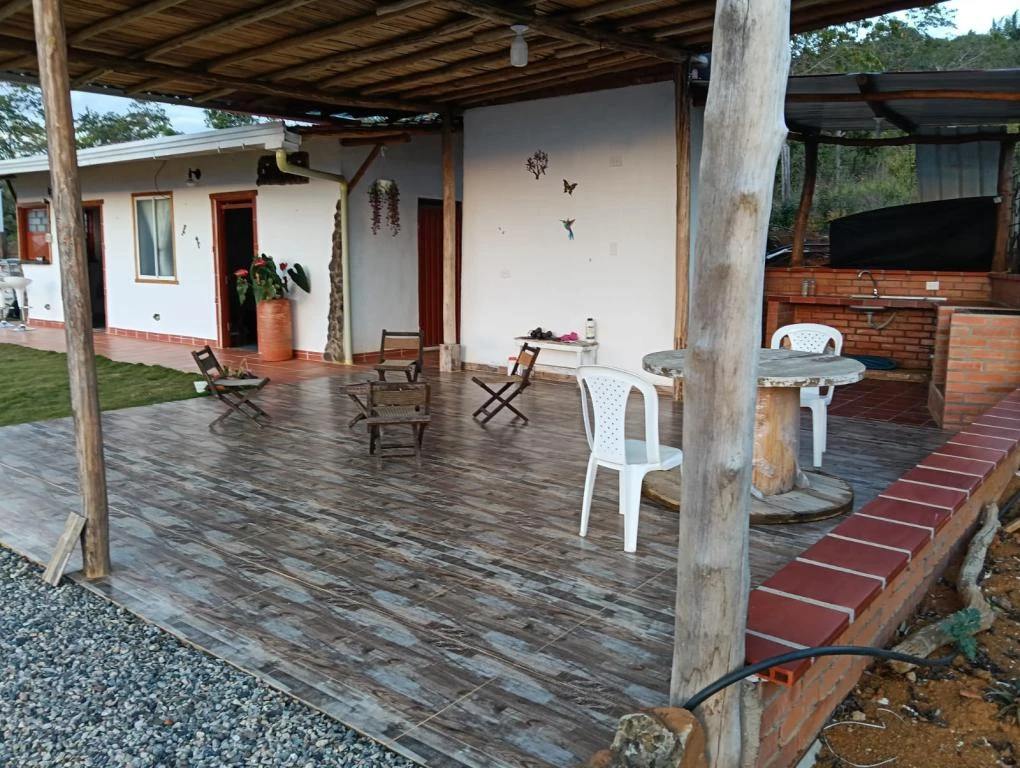 PARCELA LOTE TRES ESQUINAS VEREDA SAN JOSE ALTO MUNICIPIO BARICHARA 