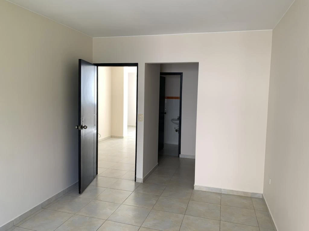CARRERA 14A NO. 29-33 APARTAMENTO 301 EDIFICIO TRENTO BARRIO VILLAS DEL ROSARIO