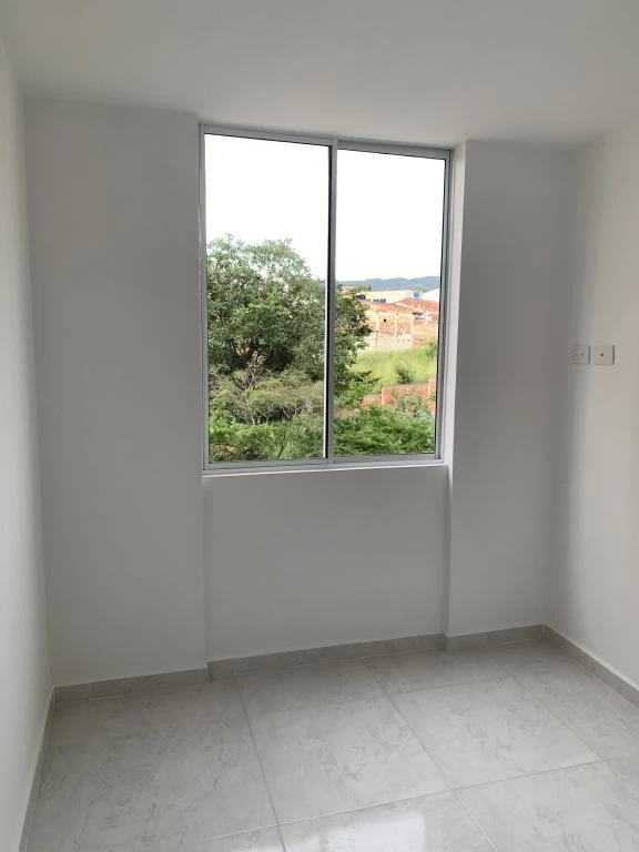 CALLE 35 NO. 14-05 APARTAMENTO 703 TORRE 2 CONJ. MIRADORES DEL SAN GIL PLAZA BARRIO LA ISLA
