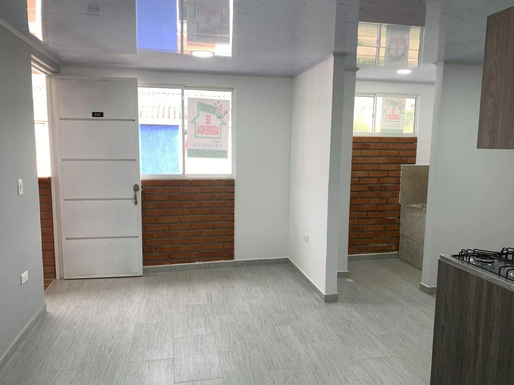 DIAGONAL 8C NO. 16-22 APARTAMENTO 501  TORRE 10 URB. ALTOS DE LA COLINA SEGUNDA ETAPA