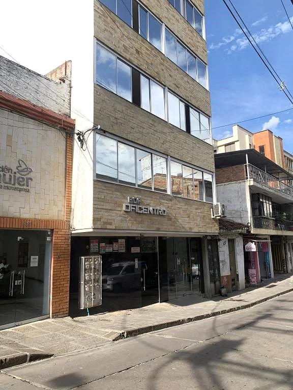 CARRERA 10 NO. 9-90 APARTA- ESTUDIO 402 EDIFICIO OFICENTRO BARRIO CENTRO
