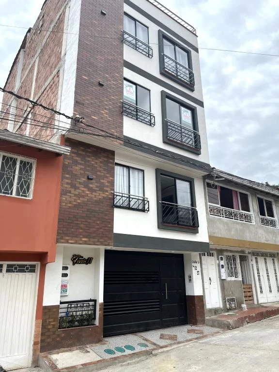 CALLE 5 NO. 12-27 EDIFICIO TORRE FENIX 2 APARTAMENTO 201 BARRIO TORRES DEL CASTILLO