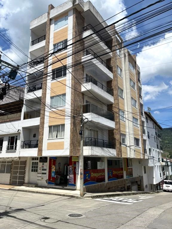CARRERA 17 NO. 18-04 APARTAMENTO 501 BARRIO VILLA OLIMPICA 